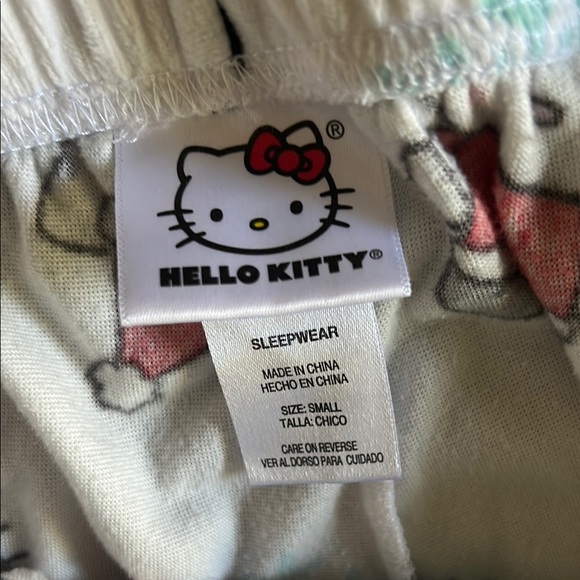 Hello Kitty Christmas Pajamas with Snowflakes - Picture 4 of 6